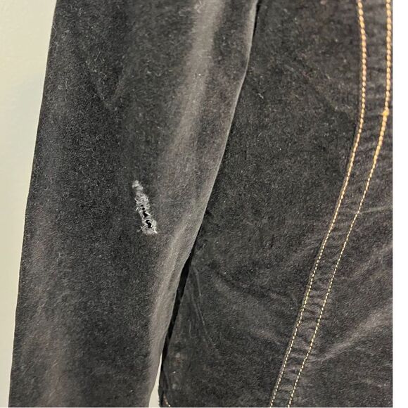 LUX Velvet Embroidered Jacket w/ Stitching Details. Size L. Good Condition! - Picture 15 of 15